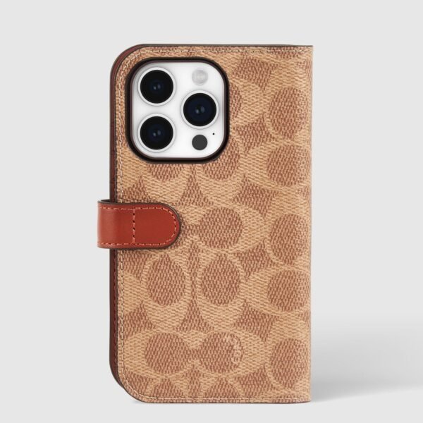 iP15_Pro_Folio_Case_Signature_C_Tan_CH052702_8.jpg Coach Folio Signature Tan - iPhone 15 Pro